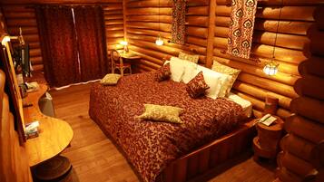 In-room safe, desk, soundproofing, iron/ironing board