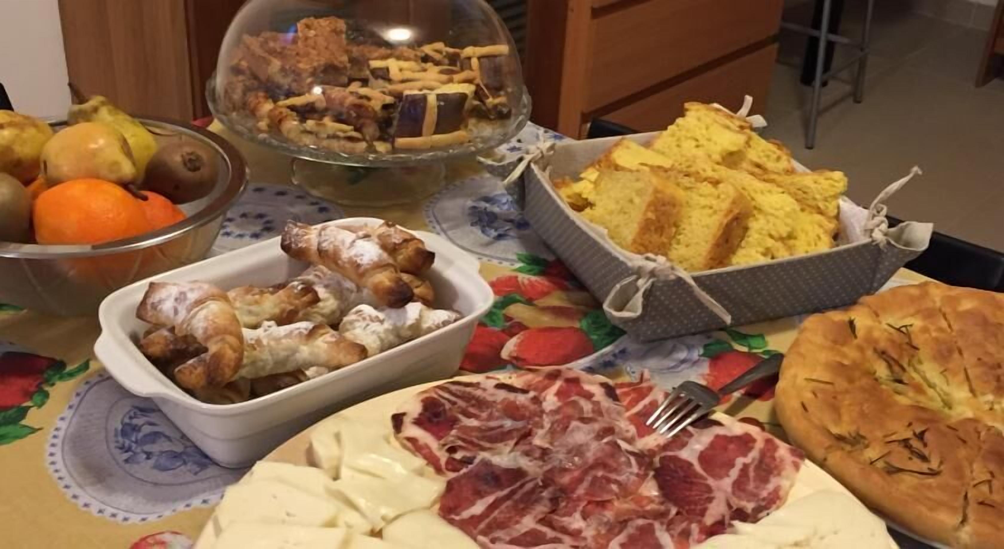 Tägliches einheimisches Frühstück (5 EUR pro Person)