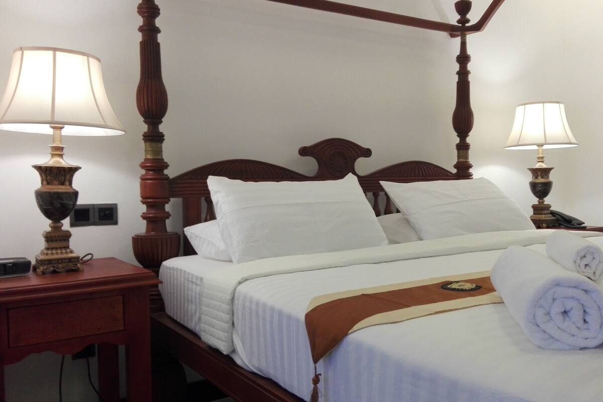 Deluxe Double Room, City View