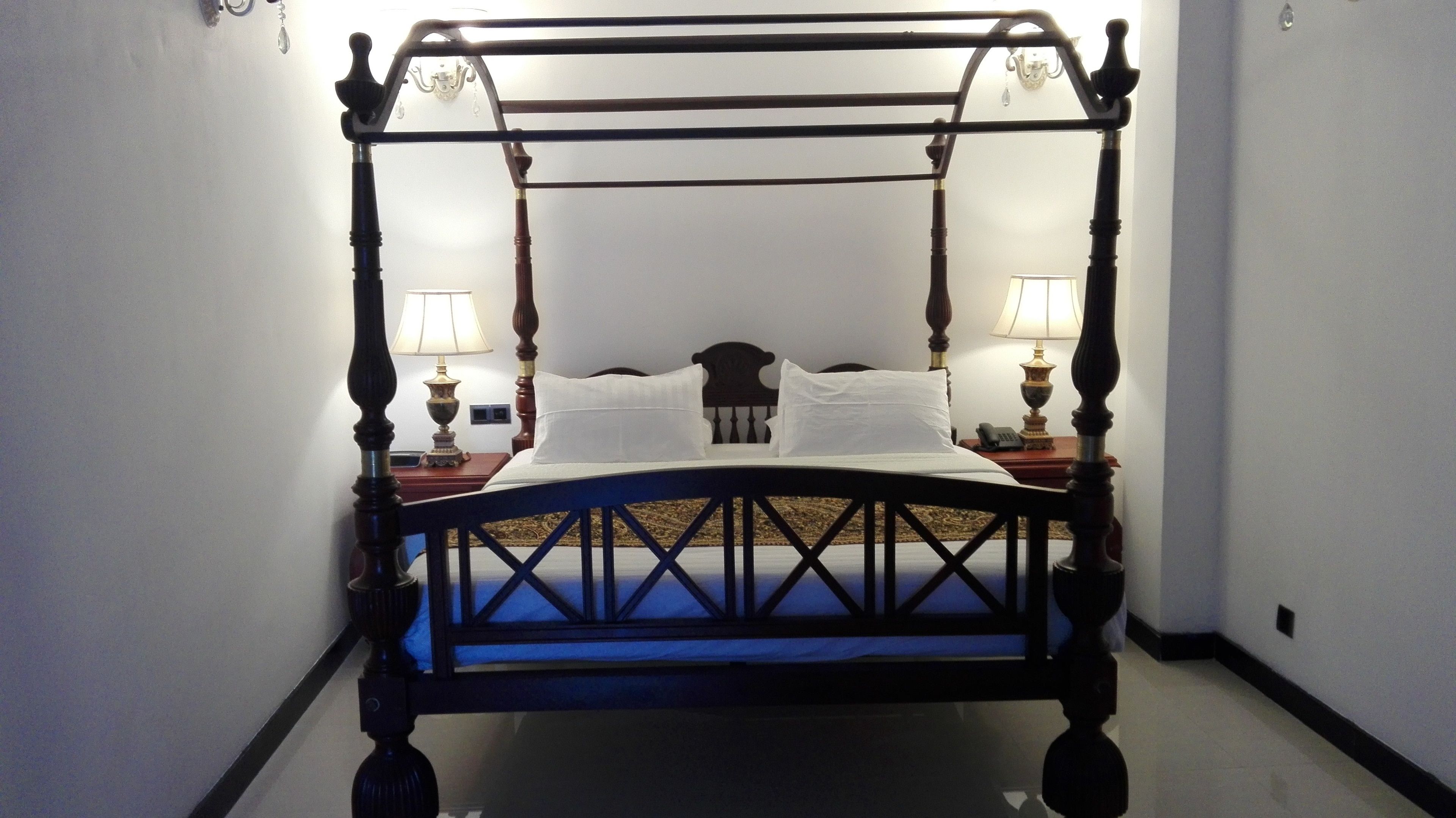 deluxe double room, city view | minibar, desk, rollaway beds, free wifi