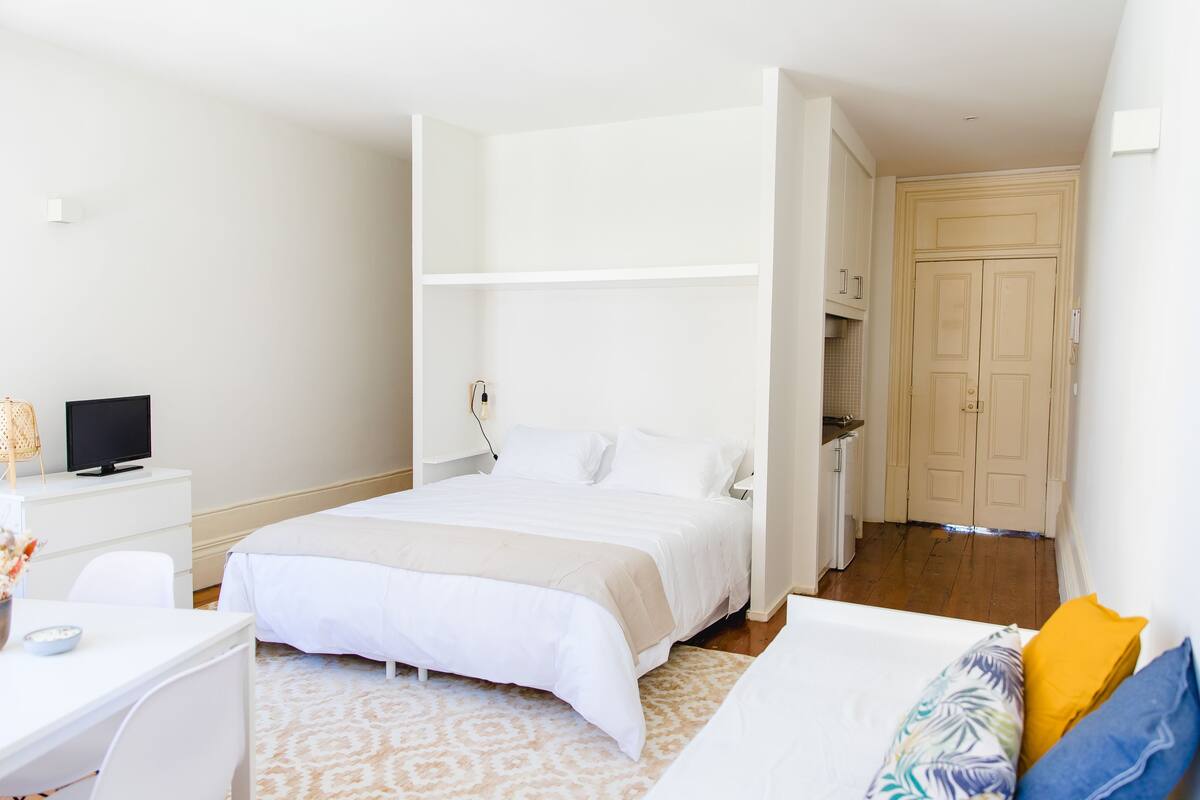 Studio | Free WiFi, bed sheets
