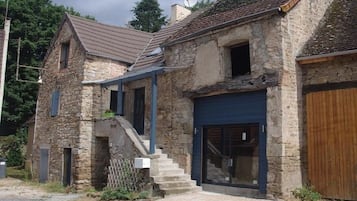 Cottage, salle de bains attenante (La Grangette en Bourgogne) | Extérieur