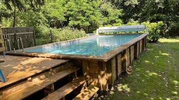 Casa de campo, baño en la habitación (La Grangette en Bourgogne) | Alberca al aire libre | Alberca al aire libre y alberca climatizada