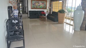 Interior - Tagaytay Econo Hotel (Tagaytay)