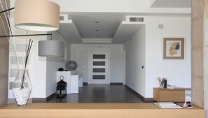 House, 3 Bedrooms, Mountain View | Living room