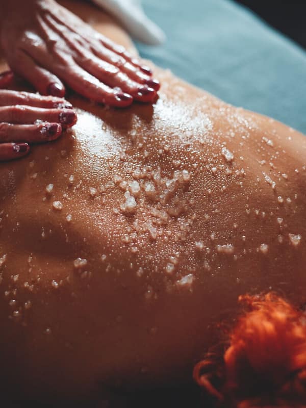 Sauna, rawatan badan, hidroterapi, lulur badan, rawatan muka