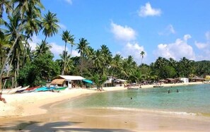 On the beach, scuba diving - Villa Watuna (Unawatuna)
