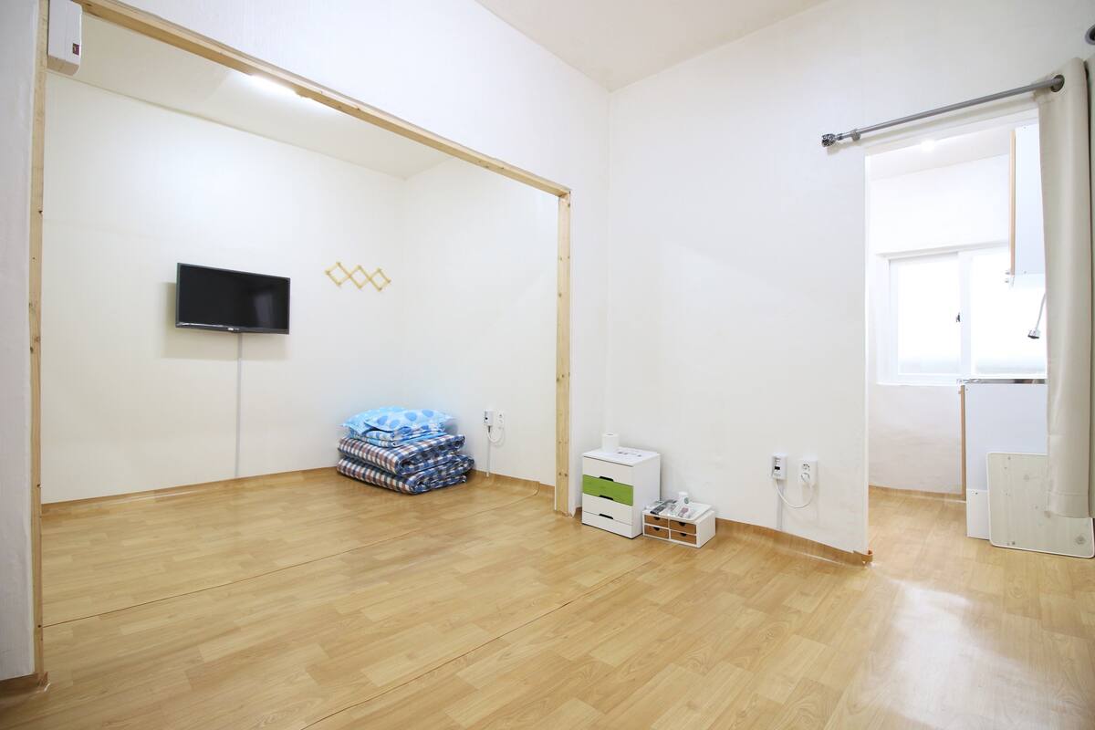 高級寝具、防音設備、WiFi (無料)