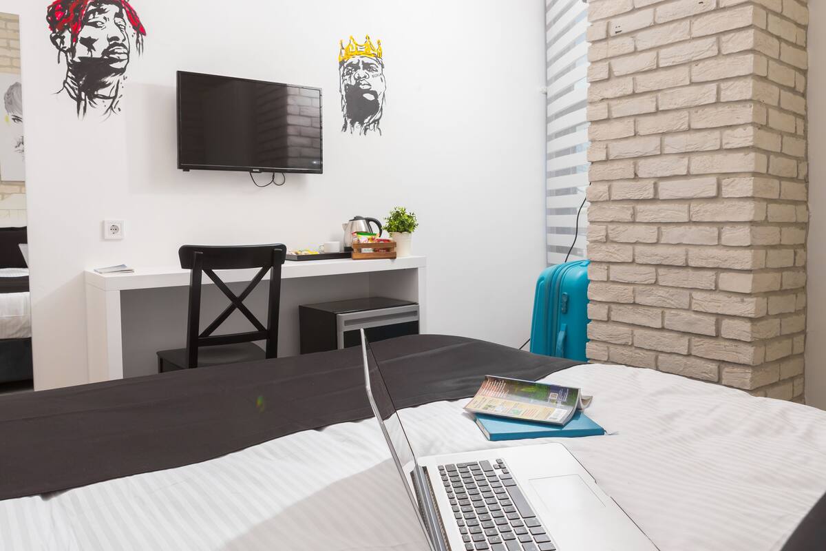 Chambre Standard, 1 lit double, vue ville