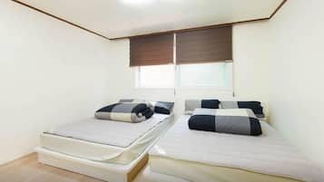 House, 3 Bedrooms | 3 bedrooms, iron/ironing board, free WiFi, bed sheets