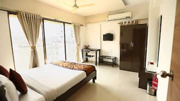 Premium Rooms | 1 bedroom, desk, iron/ironing board, free WiFi