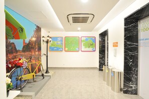 Interior - POP! Hotel Diponegoro Surabaya (Surabaya)
