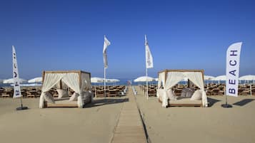 Private beach nearby, beach bar