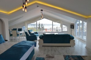 미니바, 객실 내 금고, 책상, 방음 설비