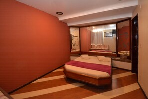 Standard Apartment | Room service – dining