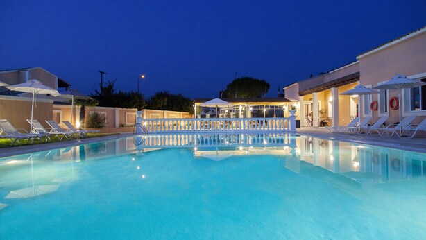 Outdoor pool - CorfuGrace (Corfu)