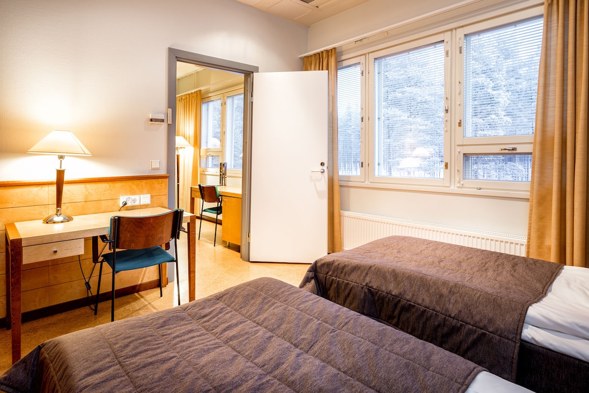 family room, sauna | 1 bedroom, in-room safe, desk, cots/infant beds