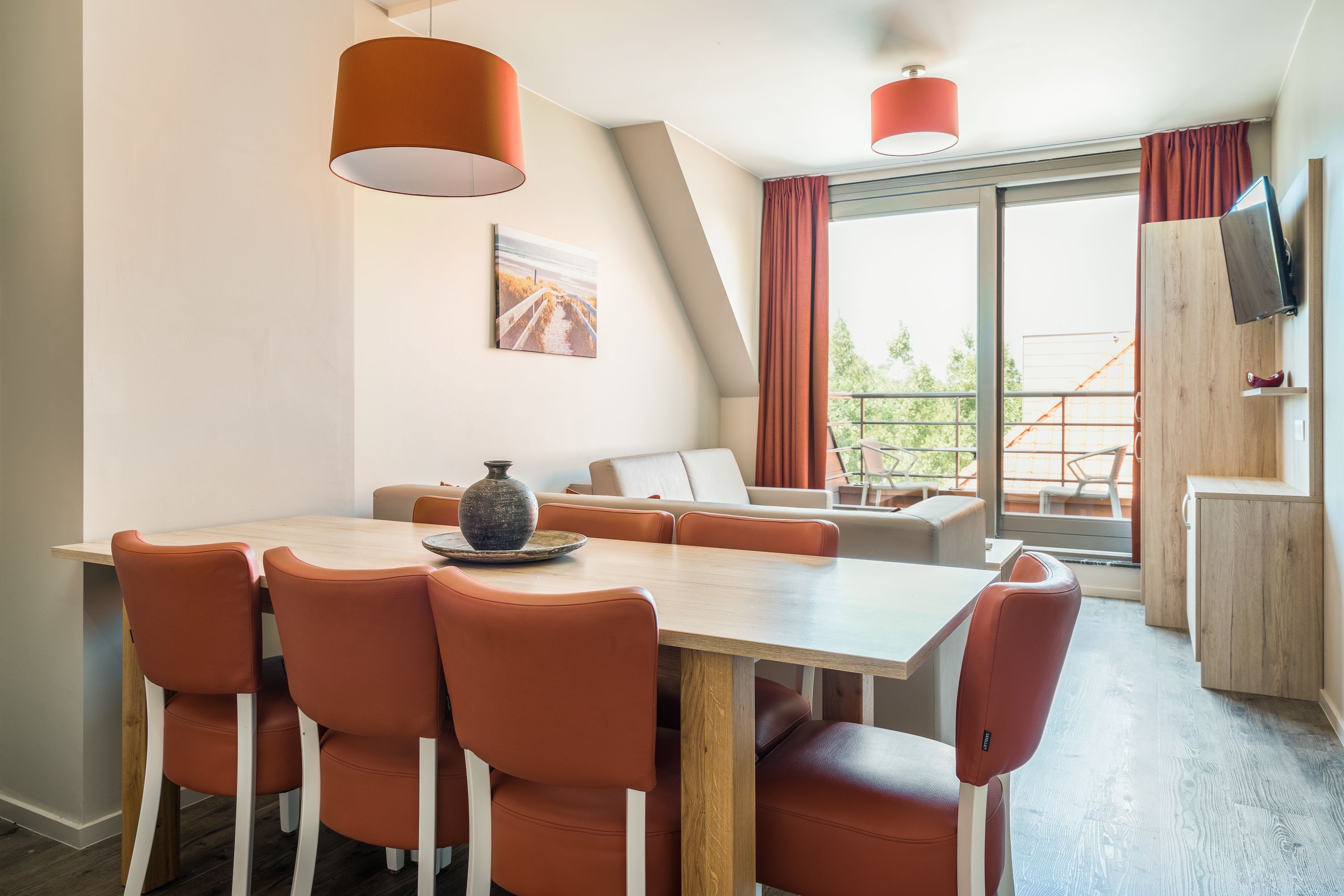 Family suite | 4 adults - 3 kids | Living room | 17-inch flat-screen TV with satellite channels, TV