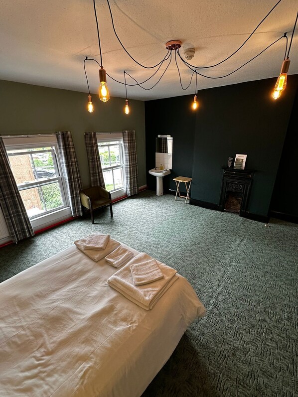 Basic Suite, Shared Bathroom