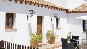 Traditional Suite, Hot Tub, Annex Building | Blackout drapes, iron/ironing board, free WiFi, bed sheets - Hotel Boutique La PerlaBlanca by Bossh! Hotels (Ronda)