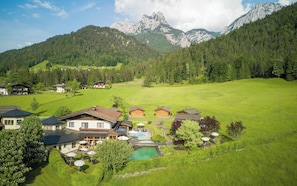Sauna, Whirlpool, Dampfbad, Körperbehandlungen, Aromatherapie