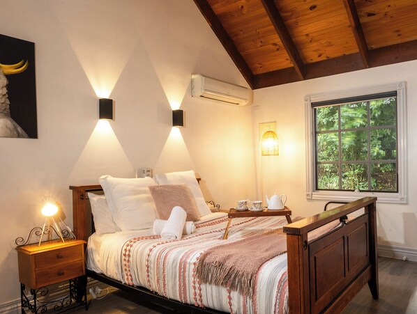 Cottage | Soundproofing, free WiFi, bed sheets