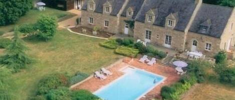 Piscine extérieure, piscine chauffée