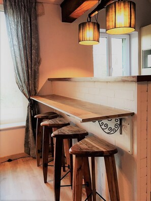 Suite Familiale, 2 chambres, réfrigérateur et four à micro-ondes, vue parc | Cuisine privée