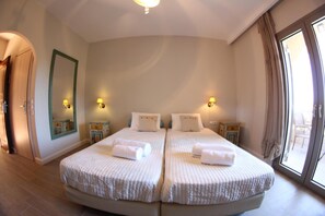 Phòng cách âm, nôi (giường cho trẻ sơ sinh) miễn phí 
