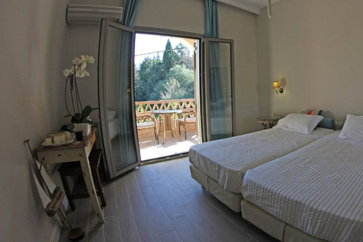 studio, garden view | soundproofing, free cots/infant beds