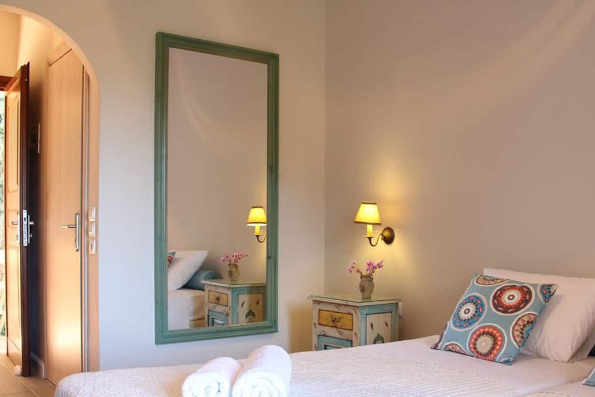 studio, garden view | soundproofing, free cots/infant beds