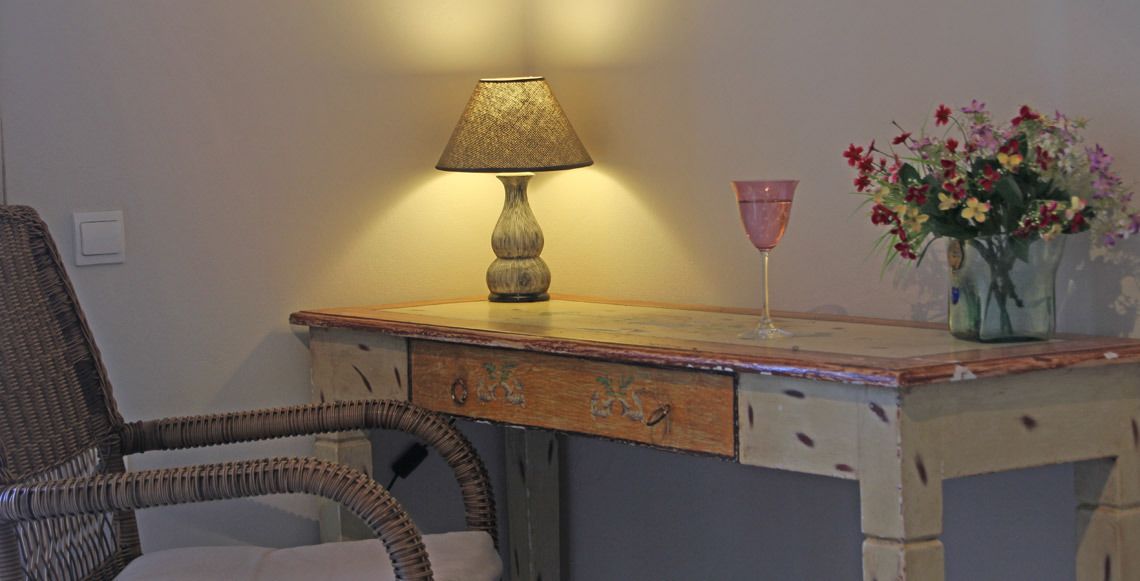 studio, garden view | room amenity