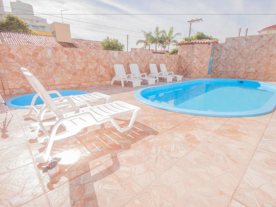 2 piscinas al aire libre