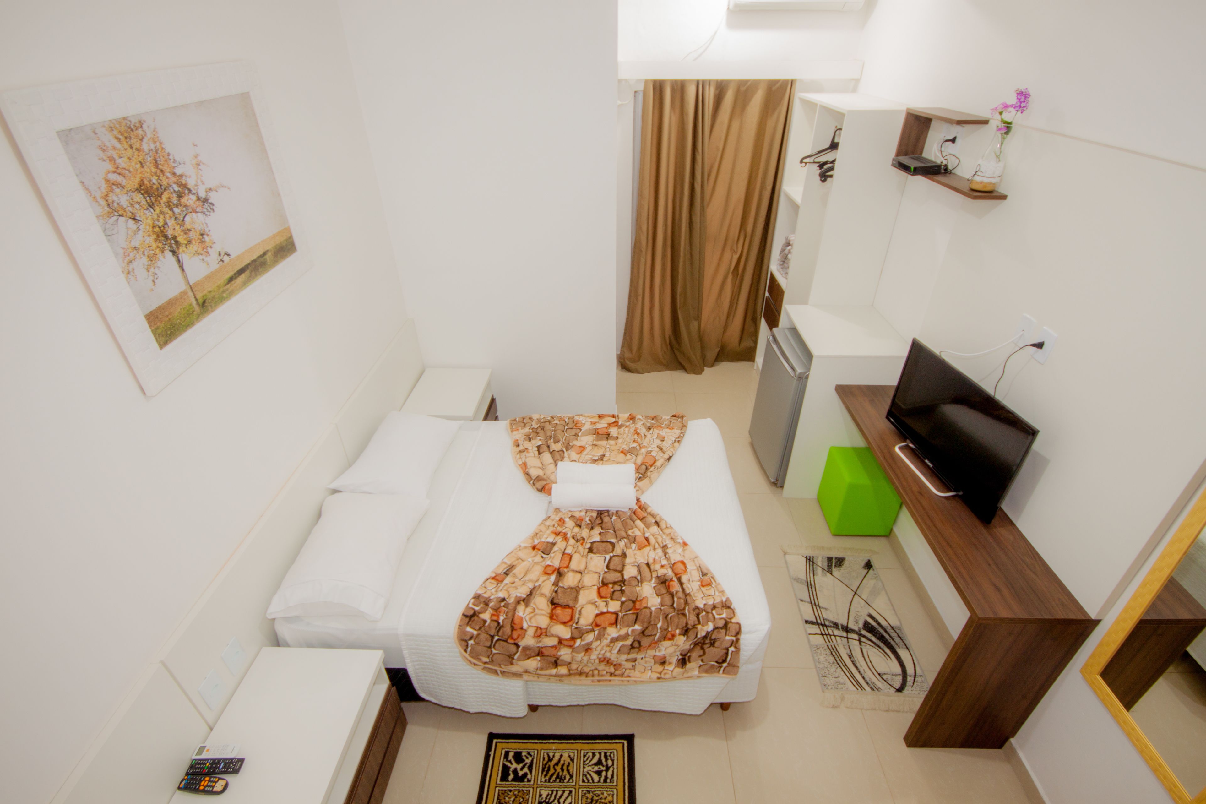 Single Room | Minibar, free WiFi
