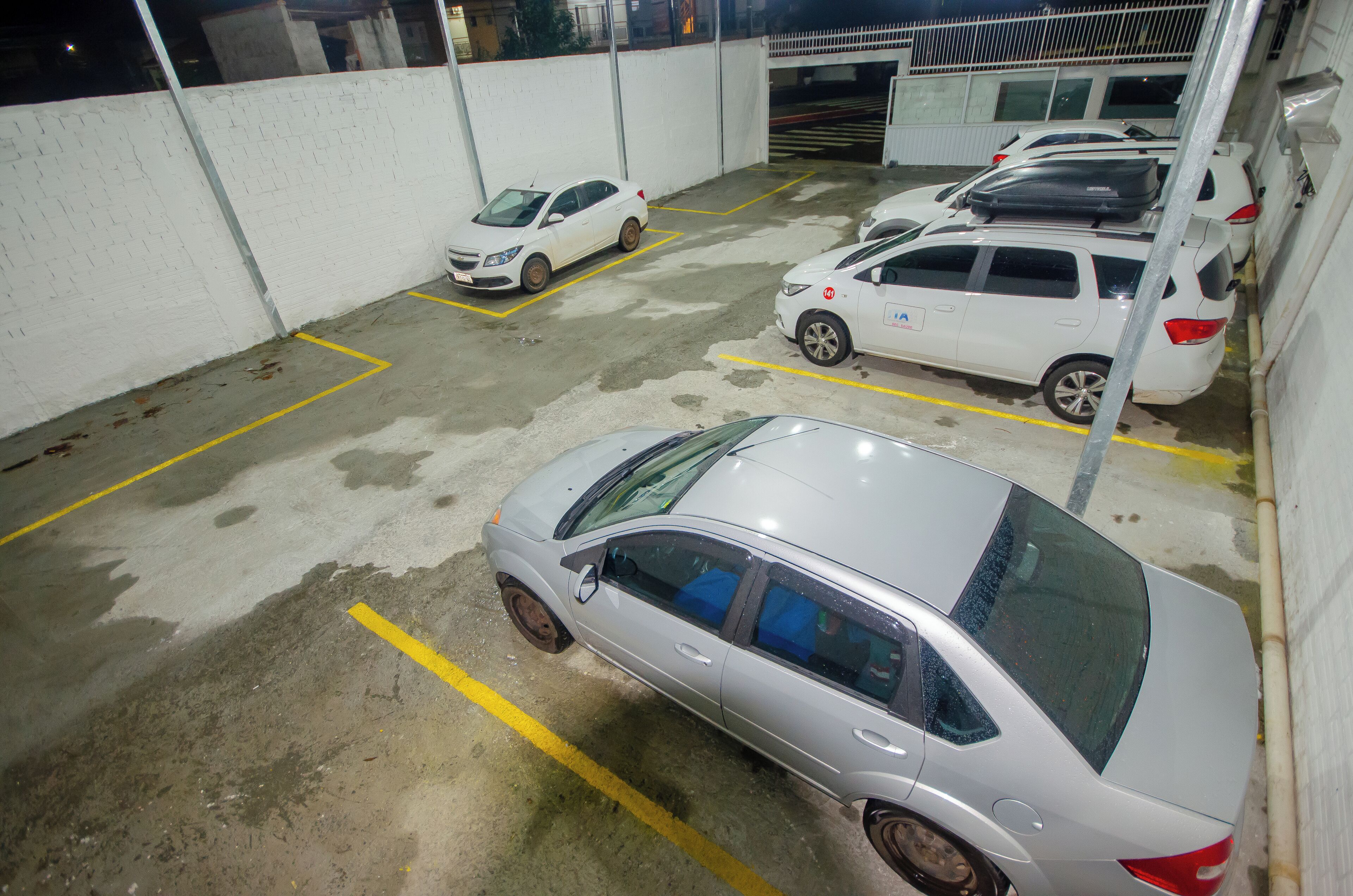 self-parking (surcharge) 20 per day