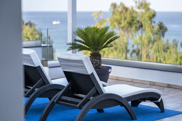 Breakfast, lunch, dinner served; Mediterranean cuisine - Island Boutique Hotel (Rhodes)