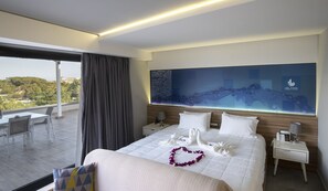 Suite, Hot Tub, Sea View (Double or Twin) | Premium bedding, minibar, in-room safe, blackout drapes - Island Boutique Hotel (Rhodes)