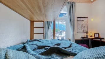 雙人或雙床房, 私人浴室 (Adventurer) | 房 內夾萬、遮光窗簾/窗簾、隔音、免費 Wi-Fi