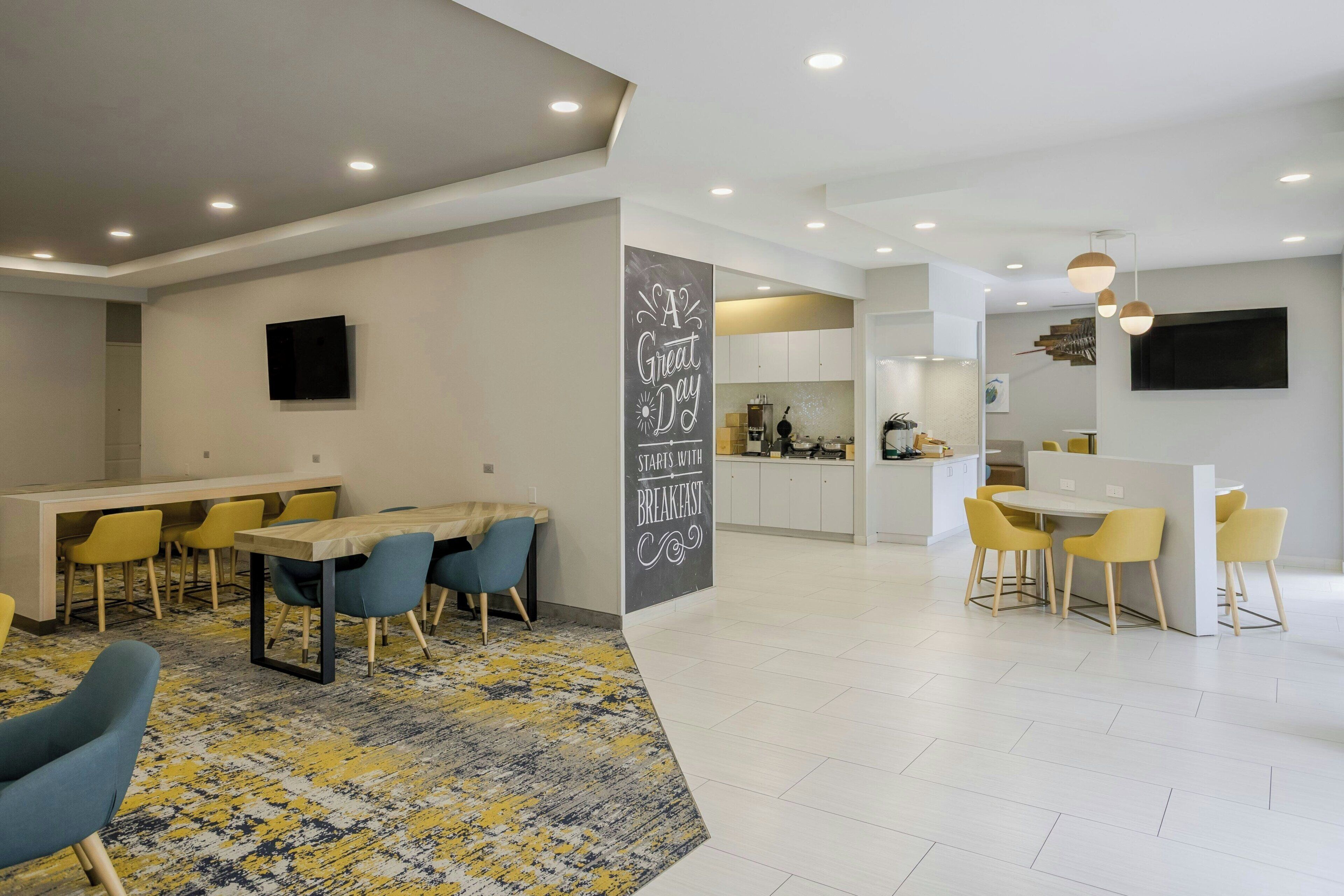 Café da manhã com buffet grátis todos os dias