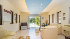 Ảnh chưa phân loại, 4 trong số 37 ảnh, nút