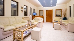 Ảnh chưa phân loại, 3 trong số 37 ảnh, nút