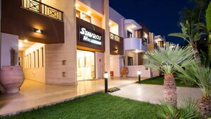 Ảnh chưa phân loại, 2 trong số 37 ảnh, nút