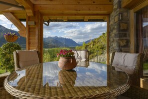 Ropa de cama de alta calidad y minibar 