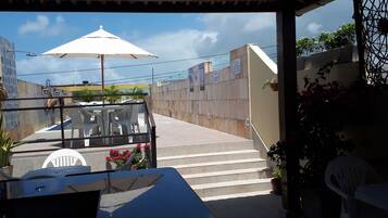 Bar (en el alojamiento)