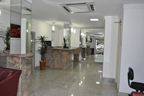 Reception - Hotel Diplomata (Rio de Janeiro)