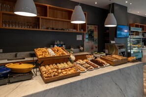 Lunch and dinner served, Argentinean cuisine