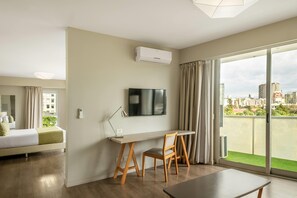 Executive Suite, 1 Queen Bed, Non Smoking