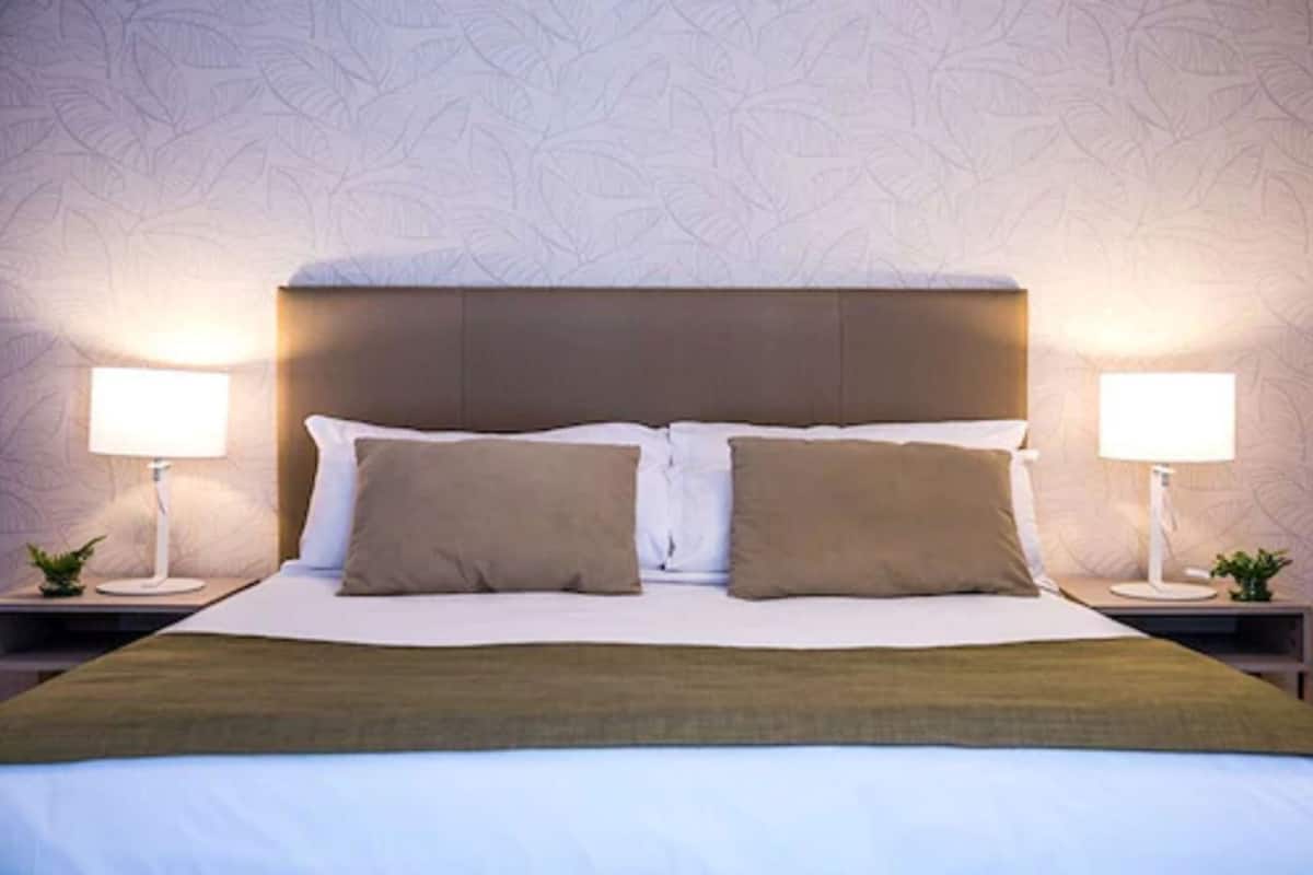 minibar, in-room safe, desk, soundproofing