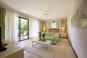 Three Bedroom Suite with Private Jacuzzi (max 6 guests) | In-room safe, iron/ironing board, free WiFi - El Portillo Residences by Mint (Las Terrenas)