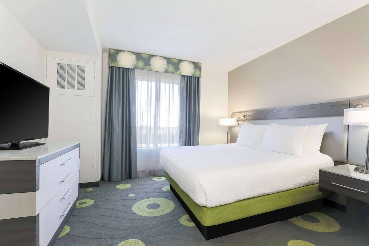 blackout curtains, iron/ironing board, free cots/infant beds, free wifi